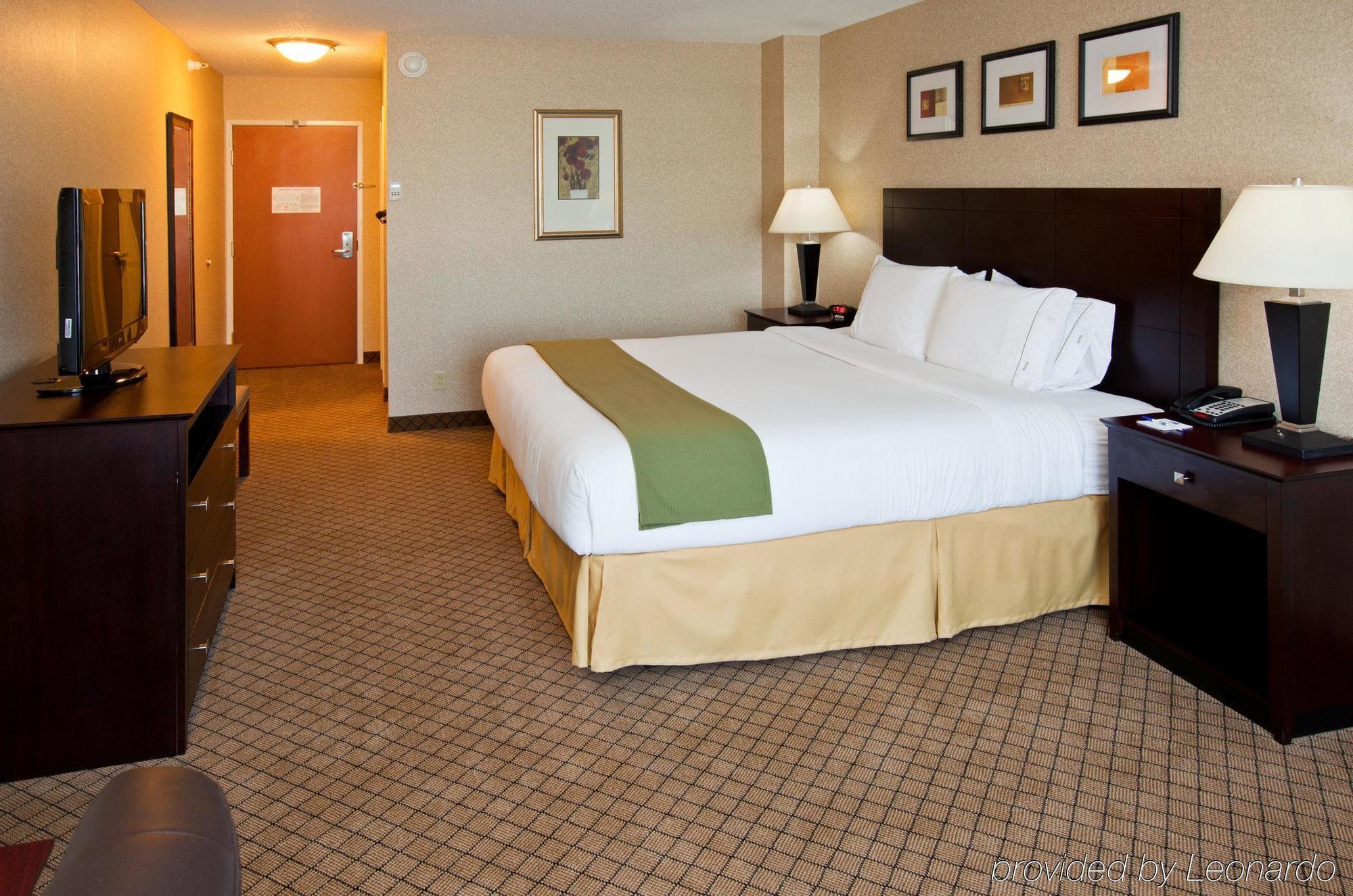 Holiday Inn Express Hotel & Suites Anderson By Ihg Стая снимка
