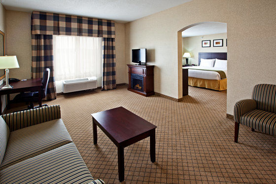 Holiday Inn Express Hotel & Suites Anderson By Ihg Стая снимка